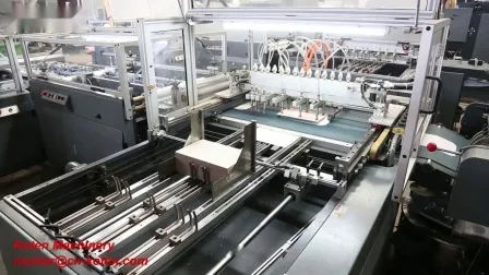 Macchina automatica per la produzione di copertine rigide per scatole rigide