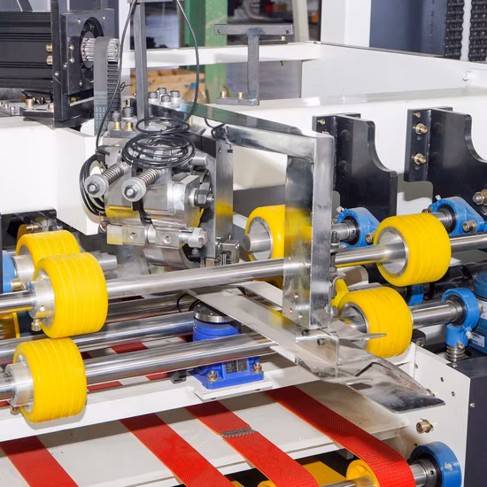 Macchina automatica per incollare e cucire cartoni ad alta velocità